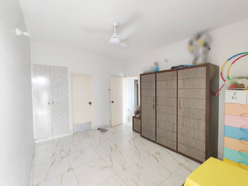 2 BED DD FLAT FOR SALE IN GULSHAN-E-IQBAL 13 D/3 8