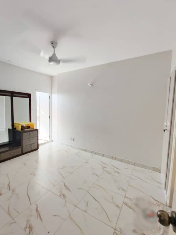 2 BED DD FLAT FOR SALE IN GULSHAN-E-IQBAL 13 D/3 15