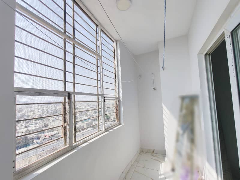 2 BED DD FLAT FOR SALE IN GULSHAN-E-IQBAL 13 D/3 17