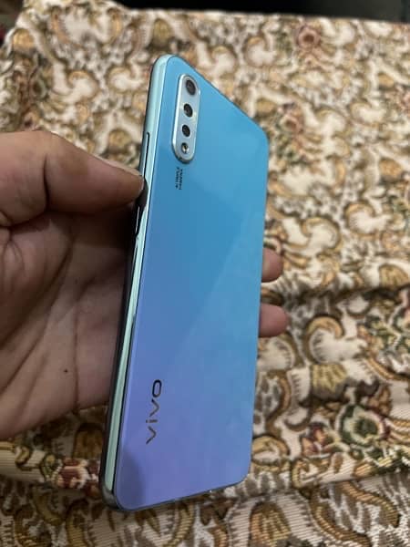 vivo s1 4