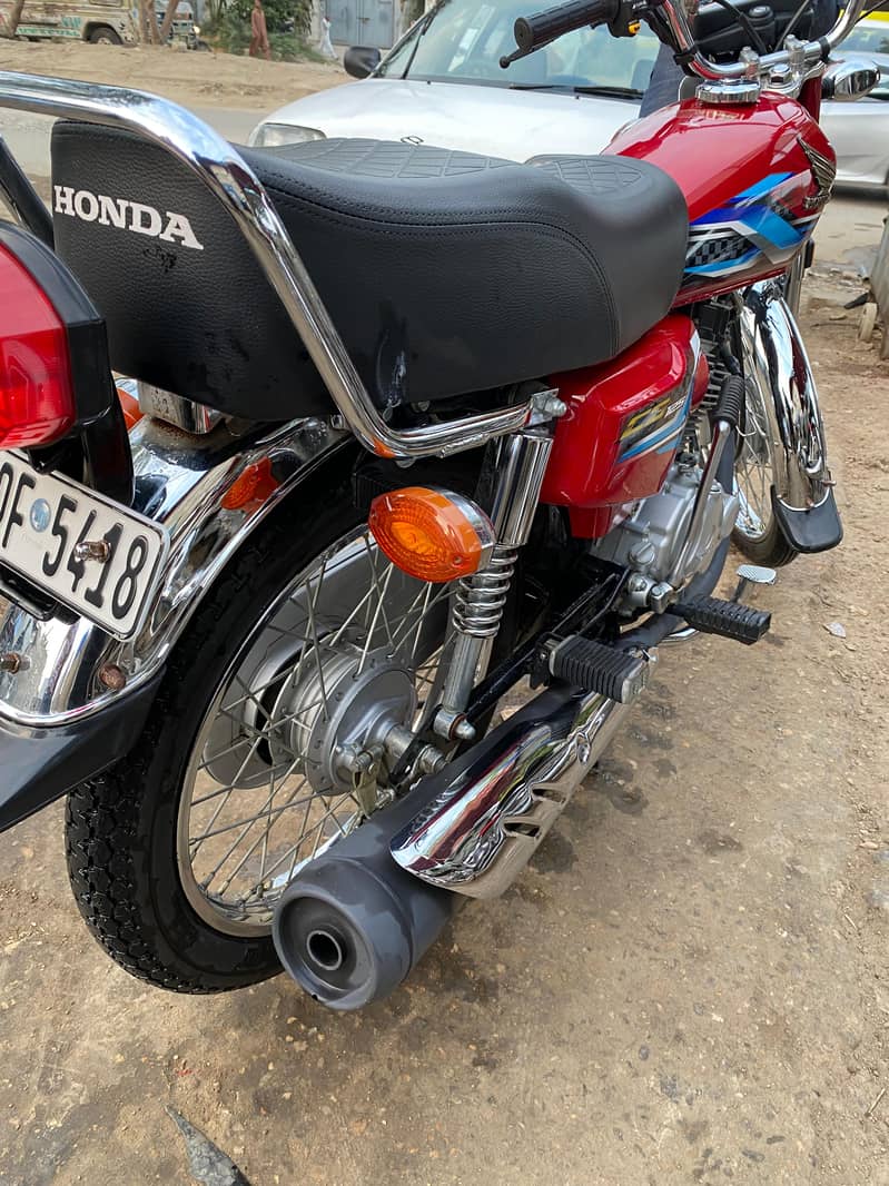 Honda CG 125 2024 3