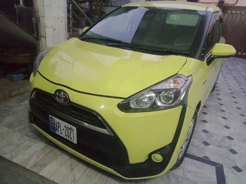 Toyota Sienta 2015 2