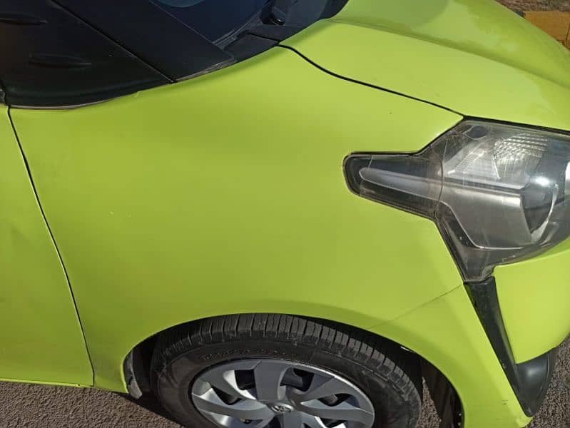 Toyota Sienta 2015 4