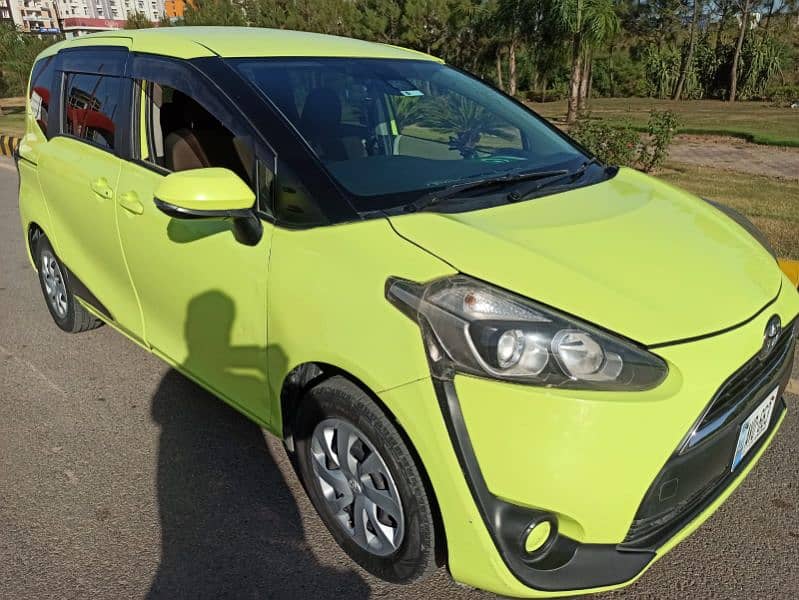 Toyota Sienta 2015 5