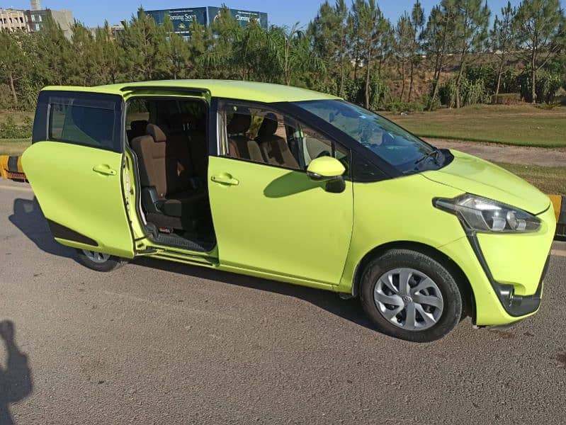 Toyota Sienta 2015 6