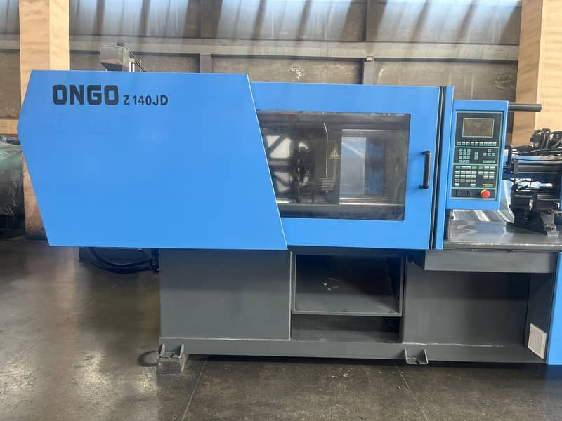 Brand new injection molding machine for sale / INJECTION MOLDING 4