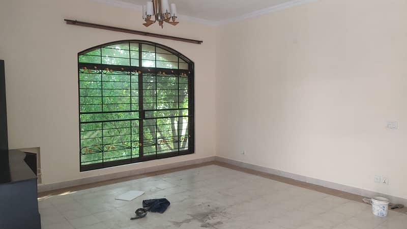 1 KANAL UPPER PORTION WITH SEPARATE GATE AVAILABLE FOR RENT IN SUI GAS SOCIETY 5