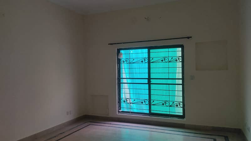 1 KANAL UPPER PORTION WITH SEPARATE GATE AVAILABLE FOR RENT IN SUI GAS SOCIETY 12