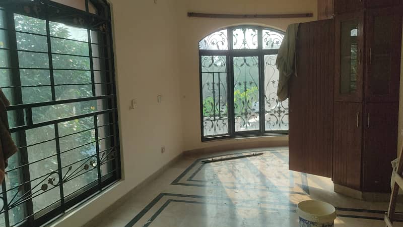 1 KANAL UPPER PORTION WITH SEPARATE GATE AVAILABLE FOR RENT IN SUI GAS SOCIETY 18