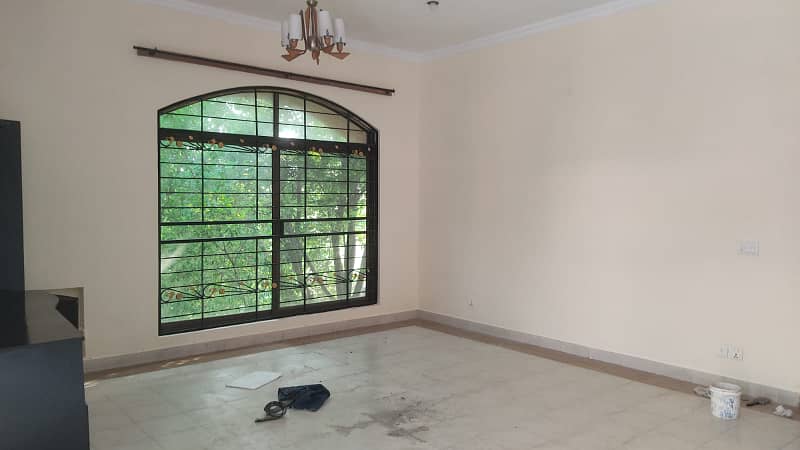 1 KANAL UPPER PORTION WITH SEPARATE GATE AVAILABLE FOR RENT IN SUI GAS SOCIETY 21