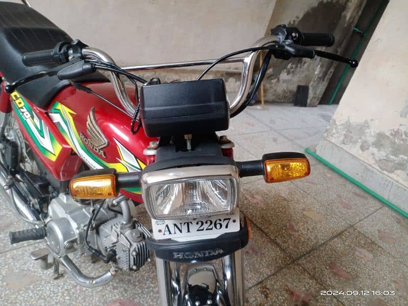 Honda CD 70 2023 Model RED Colour Lush Condition 3