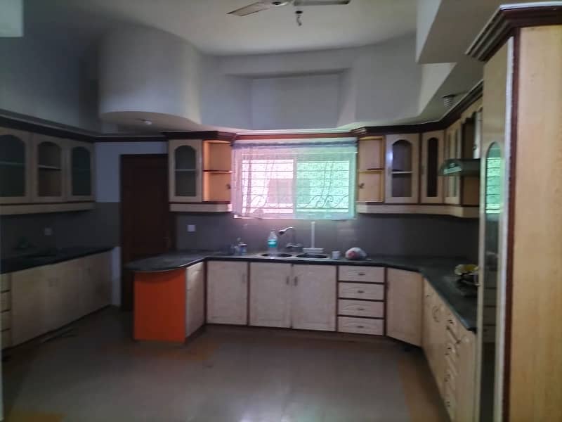 1 Kanal 2 Bedroom Lower Portion For Rent In Block-X DHA Phase 3 Lahore 9