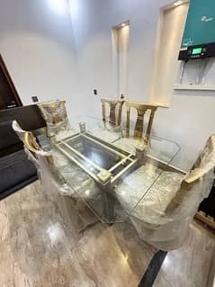 dining table/6 seater dining/glass on top/centre table/coffee table