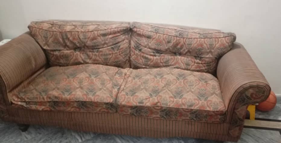 Used sofa 3