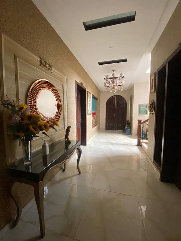 A beautiful and luxuries house for sale in DHA phase 4, AA block 25