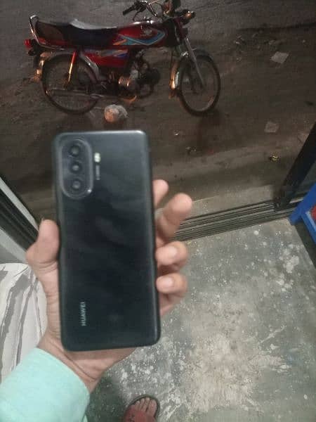 Huawei Nova Y70  10 By 8 6