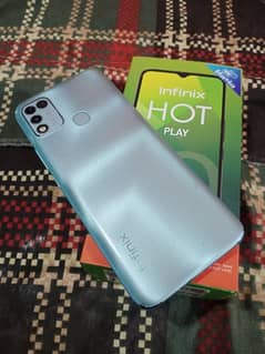 Infinix Hot 10 play (4Gb/64Gb) Ram with box condition 10/8 koi msla nh