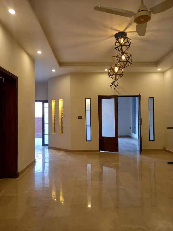 10 Marla Beautiful Double Unit House Available For Rent 4