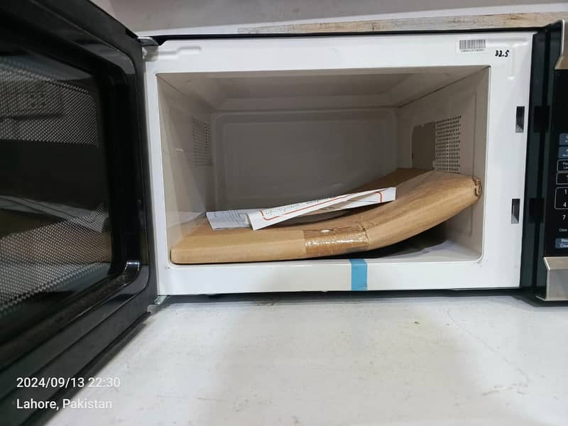 Dawlance microwave oven Dw 132 S  (0306=4462/443) awsumm set 5