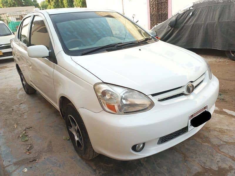 Toyota Platz 2003 1