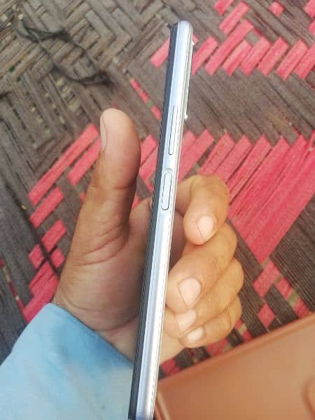 vivo y20 good phone with new panel 7