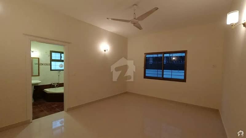 defence 250 yards beautiful bungalow for rent line water 5