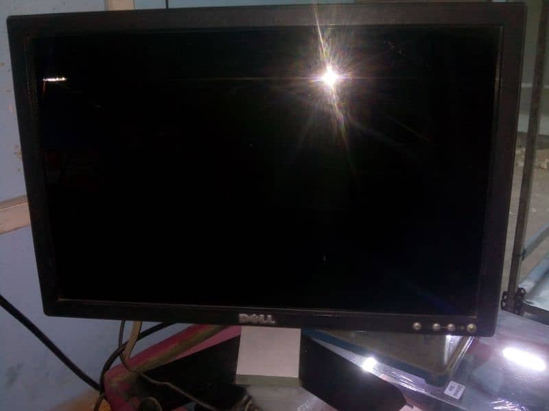 LCD for seal 17 ya 20 inch ki hai LCD ok hai 2