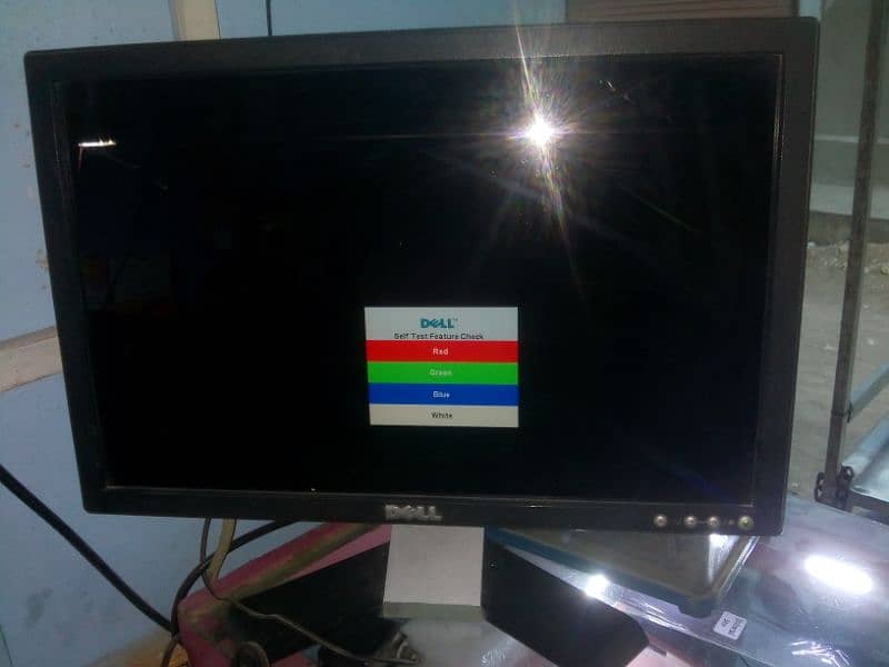 LCD for seal 17 ya 20 inch ki hai LCD ok hai 5