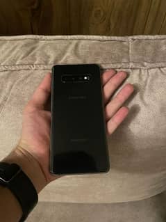 SAMSUNG S10 PLUS FOR SALE