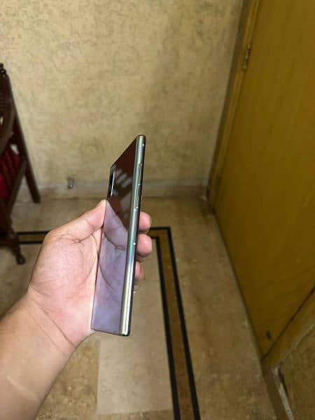 Samsung Note 10 Plus 9