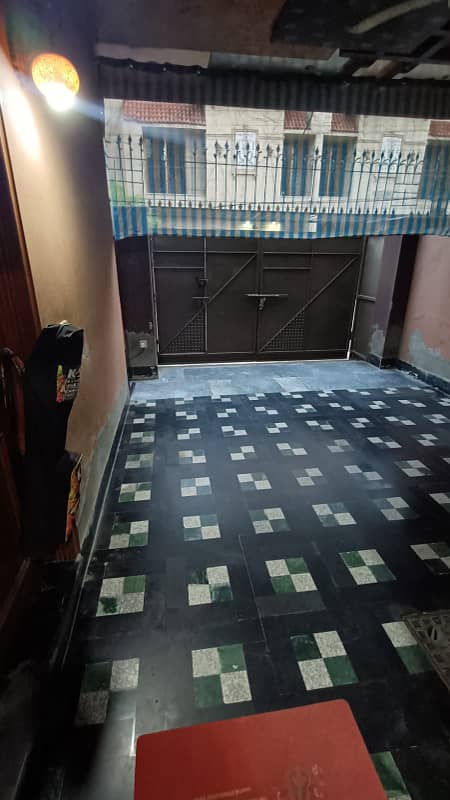 5 maral double story house near to emporium mall have 3bed 6