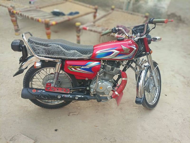 Honda 125 All clear for sale 2