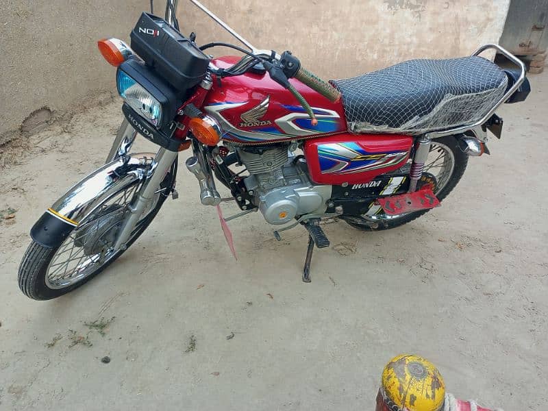 Honda 125 All clear for sale 4