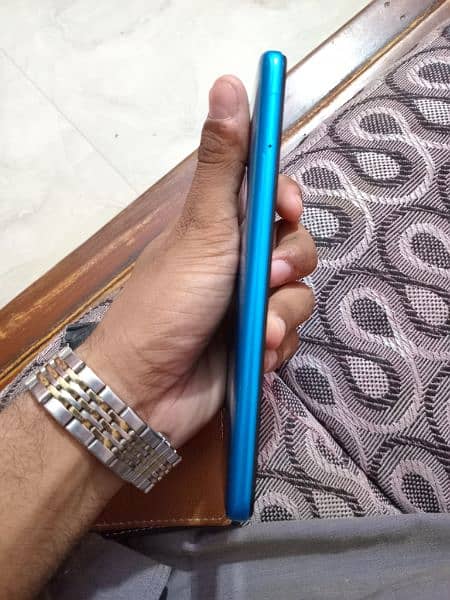 infinix hot 10i 4gb 128gb with box 9