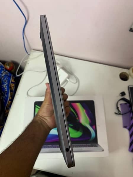 Macbook M2 pro 256GB 7