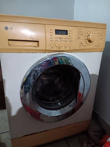 LG 7kg fully automatic front loading washing machine 1