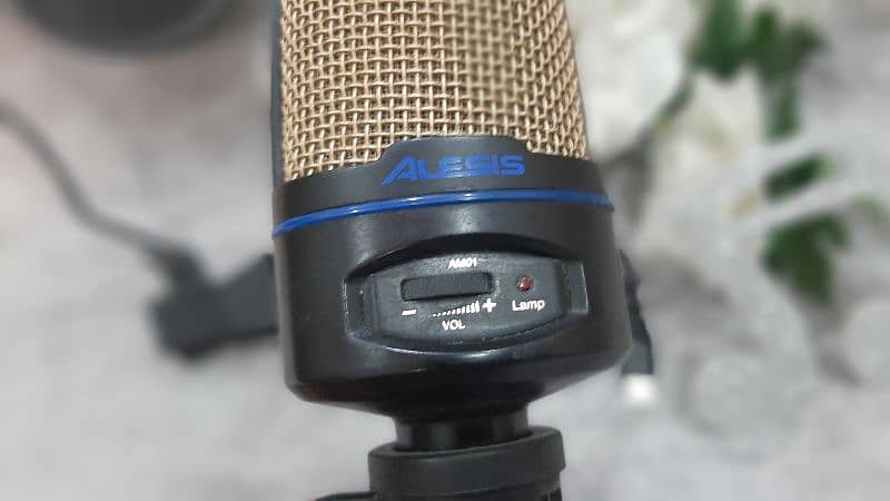 Alesis USB Podcast Microphone 3