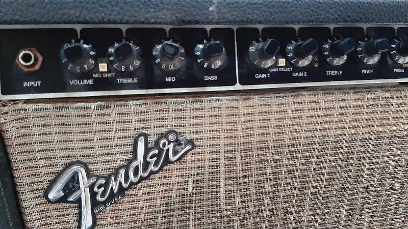 Fender Performer 1000 made in USA 3