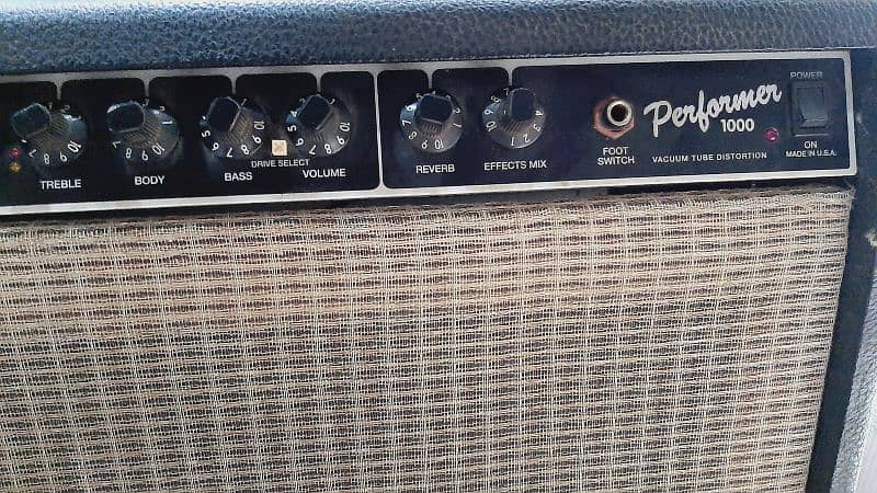 Fender Performer 1000 made in USA 4