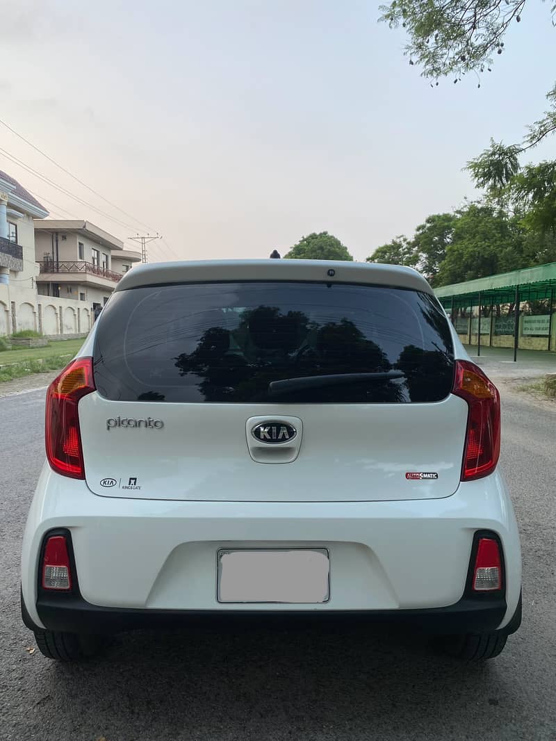 KIA Picanto AT - Automatic 1