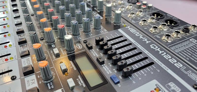 Behringer XENYX QX1222USB Audio Mixer with Mic Preamps & Compressor 1