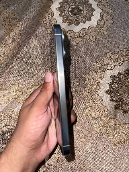 iphone 15 pro max - Non PTA 256GB Natural Titanium 2