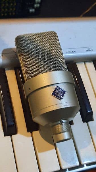 Neumann TLM103 Best studio microphone sell exchange 2