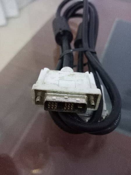 DVI Cable Very Slightly Used 2