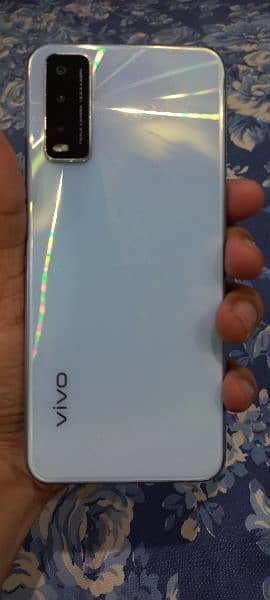 Mobile phone vivo Y20 1