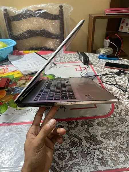 Toshiba Satellite Raduis 4