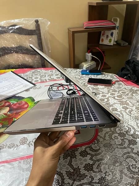 Toshiba Satellite Raduis 5