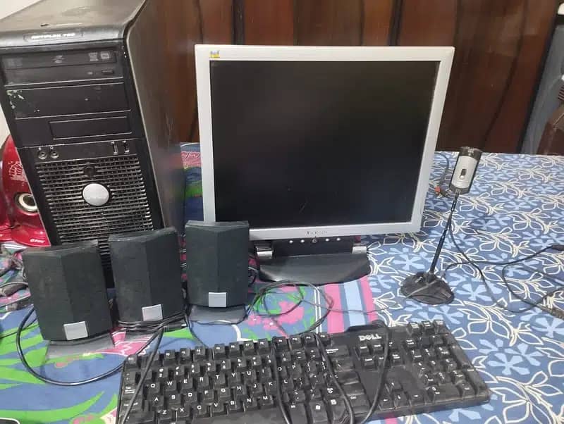 IntelOptiplex760withOpticalCameraLCDKeyBoards 1