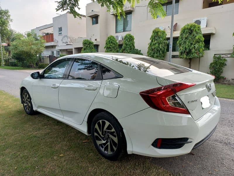 Honda Civic Oriel 2017 11