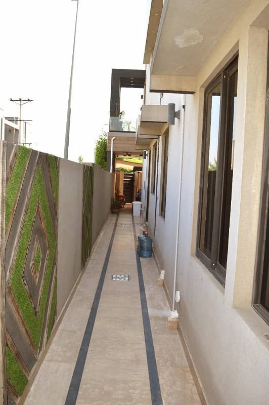 10 marla house for sale in paragon city lahore 5